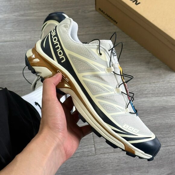 Salomon White and Black Sneakers - Picture 2 of 5